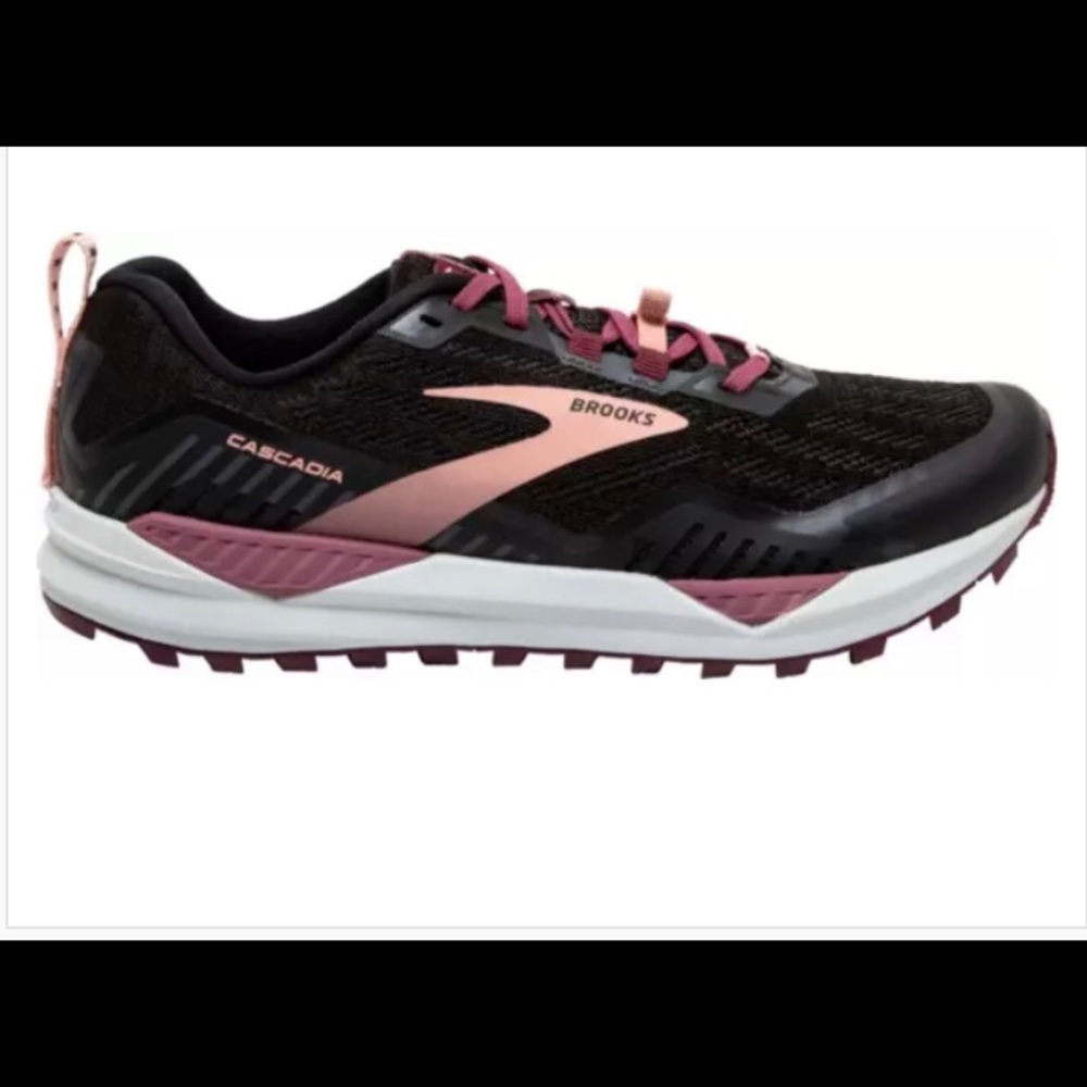 Women’s Cascadia 15 Trail Shoes